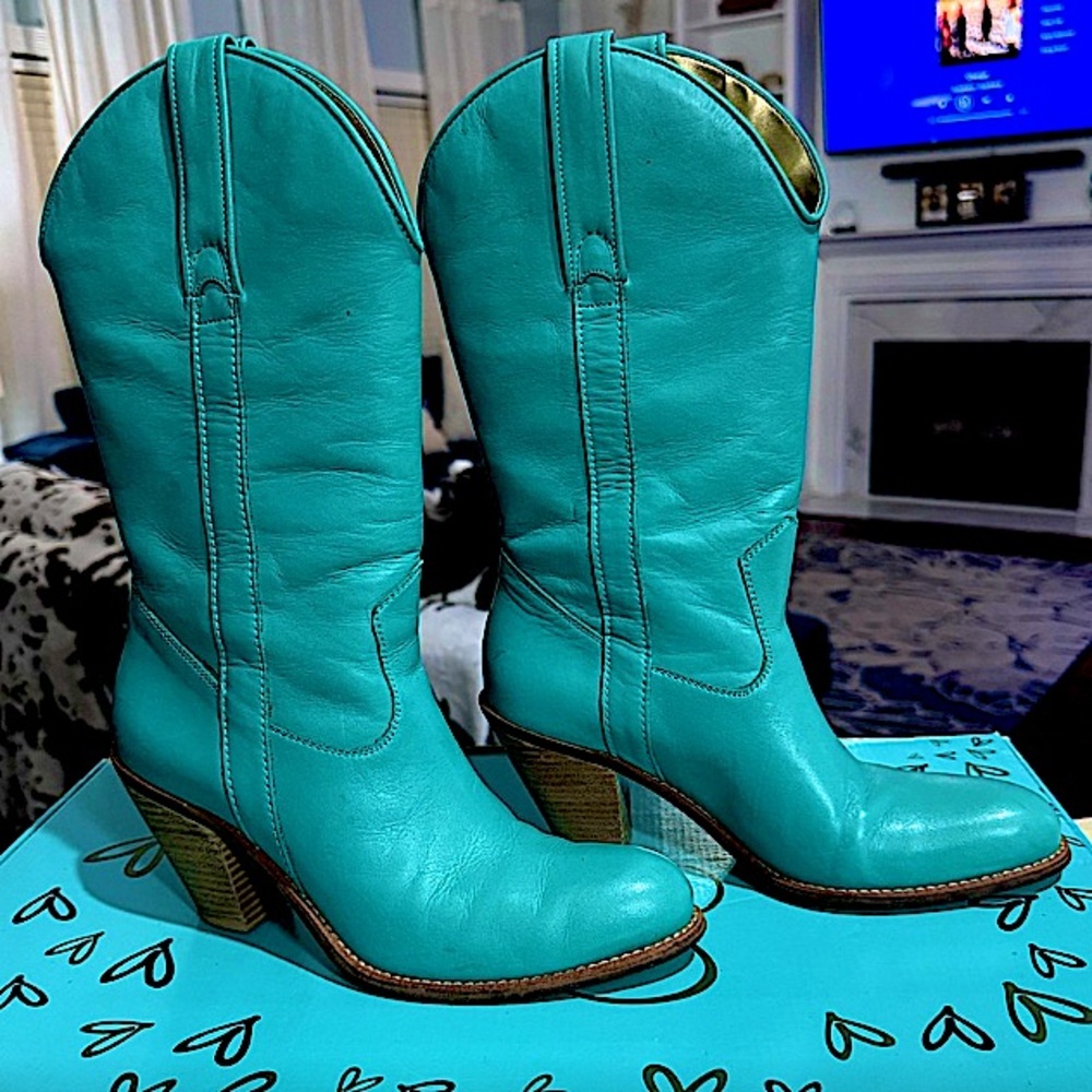 VINTAGE DAISY Turquoise Jessica Simpson Leather Cowgirl Boots w/OG Box